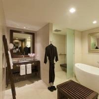 รีสอร์ท โรงแรมสันติ์สุริย์ ภูเก็ต 5*